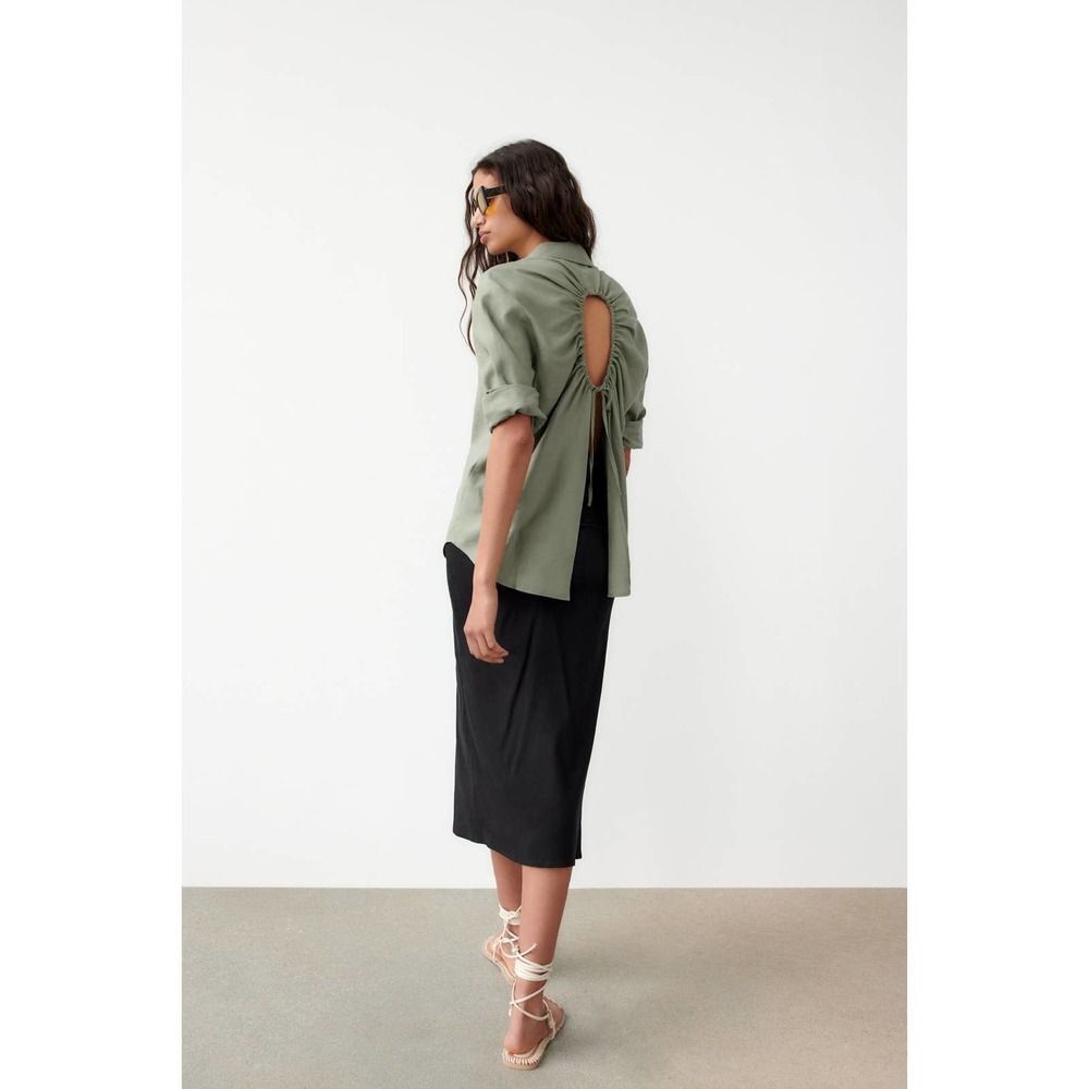Zara EUC Linen Opeb Back Button Down Shirt Size M Khaki Green